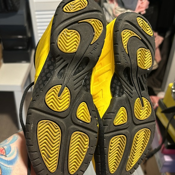 No scratches just need wipe down - Picture 5 of 5